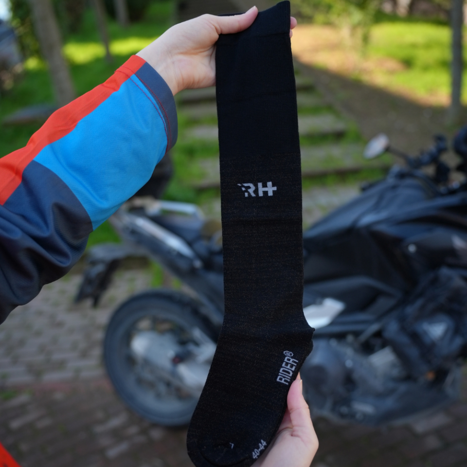 Rider Healthcare ProRide Gümüş İplikli Dizaltı Çorap